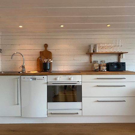 Peaceful And Scandinavian-Style Guesthouse With Scenic Nature And Seaview In High Coast Domsjo Exterior photo
