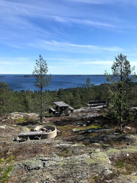 Peaceful And Scandinavian-Style Guesthouse With Scenic Nature And Seaview In High Coast Domsjo Exterior photo